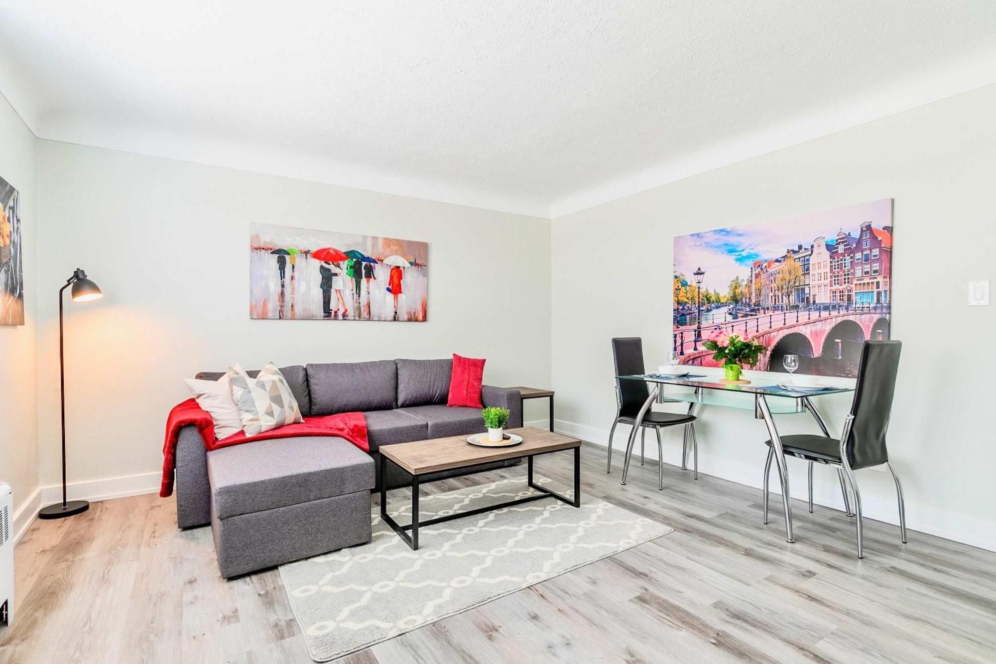 Modern Apartment In Corktown Hamilton Sleeps 4 Buitenkant foto
